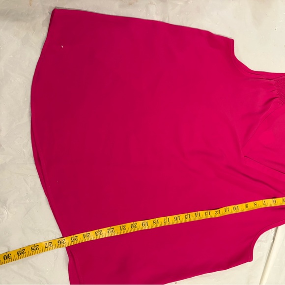 Chaus Vibrant Pink Blouse size large sleeveless - Picture 8 of 10